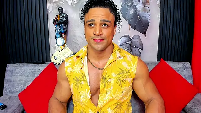 MikeEstevess online show from November 11, 2025, 8:20 am