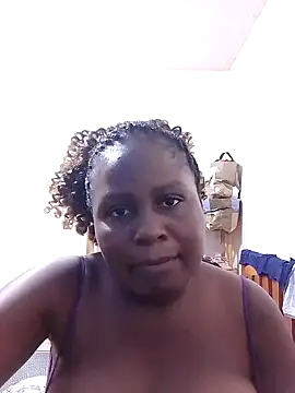 Snapshot of creamy_sweetlove chatting on September 14, 2025, 9:37 pm creamy sweetlove online show from September 14, 2025, 9:37 pm