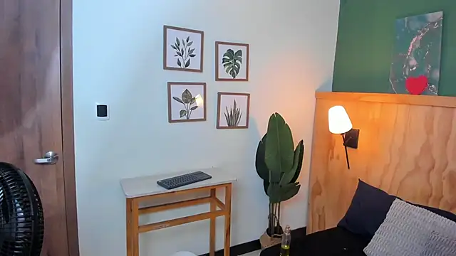 jacob-coper online show from October 24, 2025, 3:16 am