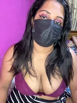 Snapshot of NOORA-GIRL chatting on November 19, 2025, 12:32 am NOORA-GIRL online show from November 19, 2025, 12:32 am