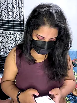 Snapshot of NOORA-GIRL chatting on December 1, 2025, 10:54 pm NOORA-GIRL online show from December 1, 2025, 10:54 pm