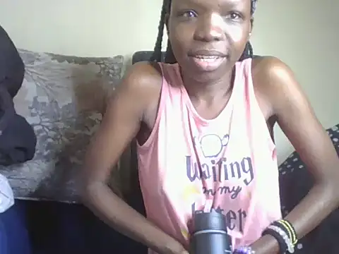 Snapshot of Baddie_Floxxy chatting on June 17, 2026, 2:44 am Baddie Floxxy online show from June 17, 2026, 2:44 am