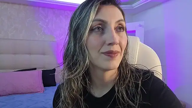 anny sweet72 online show from February 9, 2026, 12:03 pm