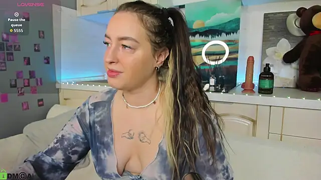 Kruela Eva online show from November 28, 2025, 11:27 pm