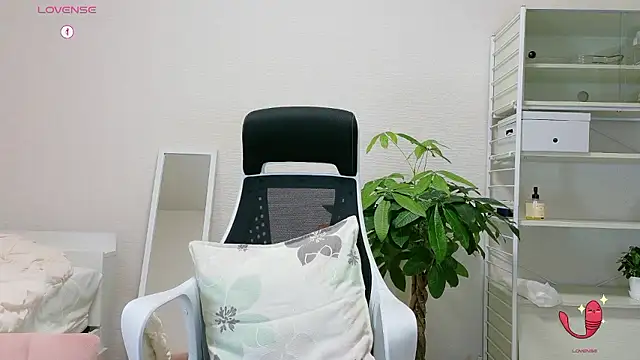 momochan88 online show from May 24, 2026, 12:05 pm