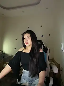 MiMi 0293 online show from April 25, 2026, 3:20 pm