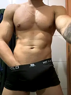 Lb20gostoso online show from September 15, 2025, 4:02 am