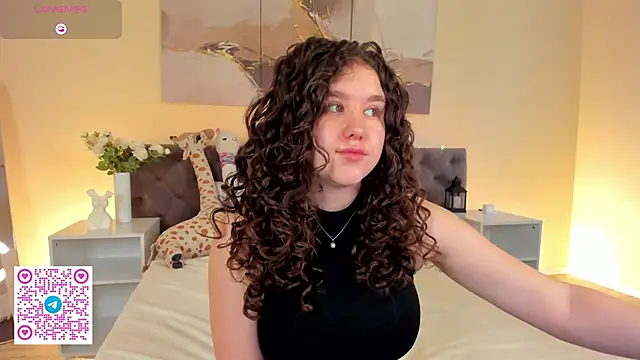 Ariella Sol online show from June 6, 2026, 1:11 am