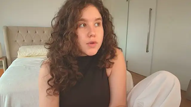 Ariella Sol online show from February 27, 2026, 7:14 pm