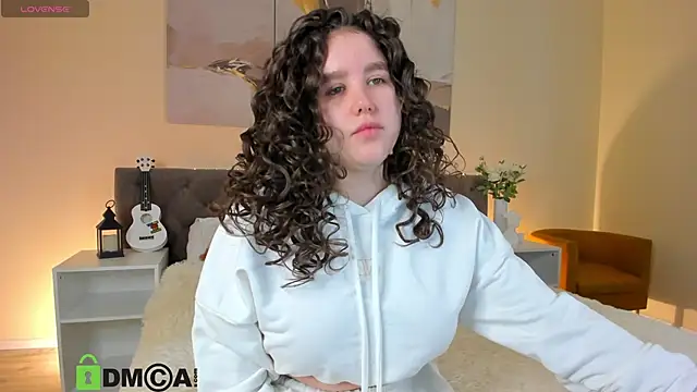 Ariella Sol online show from October 9, 2025, 1:06 am