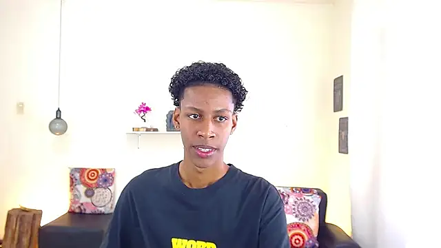 maiki18  online show from March 21, 2025, 1:56 pm