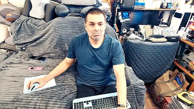 ClampMaster online show from October 18, 2025, 1:51 am