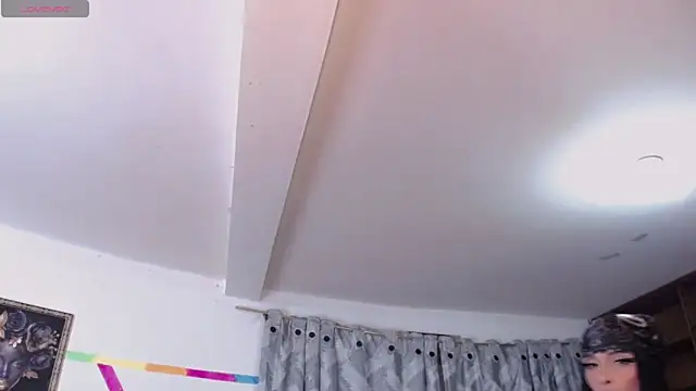 AdharaaMoon online show from April 23, 2026, 4:19 am