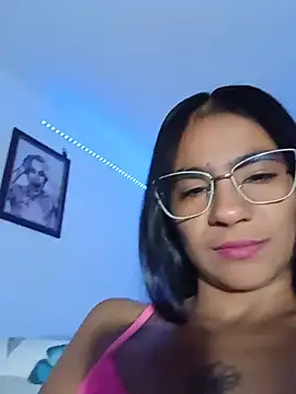 Snapshot of Leslly_ chatting on June 26, 2026, 9:59 am Leslly online show from June 26, 2026, 9:59 am