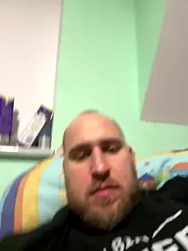 Snapshot of aronion123 chatting on October 7, 2025, 11:39 pm aronion123 online show from October 7, 2025, 11:39 pm