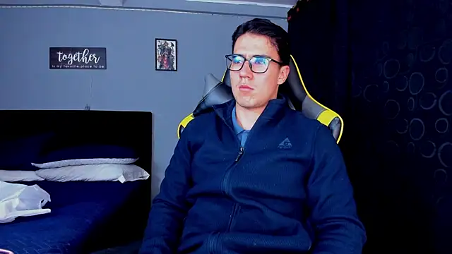 owengray2n online show from September 16, 2025, 2:45 am