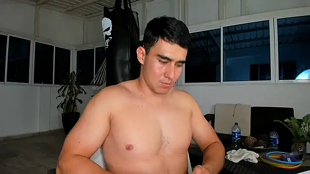 owengray2n online show from January 23, 2025, 4:41 am