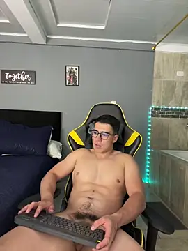 owengray2n online show from February 9, 2025, 4:25 am