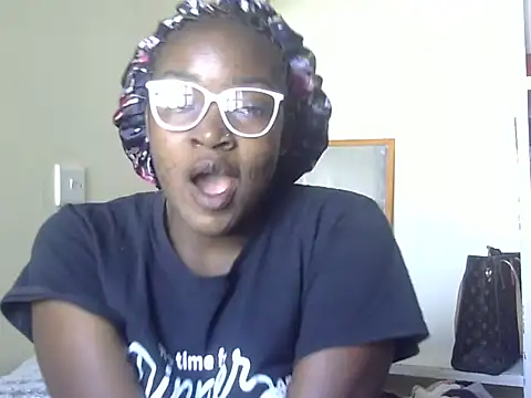 Sexy racy rebel  online show from November 21, 2025, 6:56 am