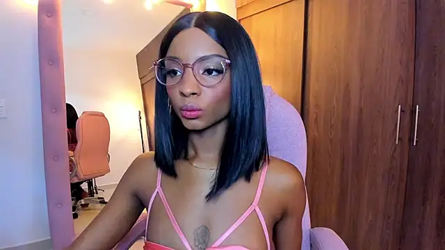 alikahouston4 online show from February 25, 2026, 1:39 am