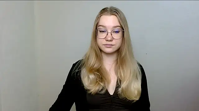 Snapshot of cindi_hot chatting on April 30, 2026, 11:06 am cindi hot online show from April 30, 2026, 11:06 am