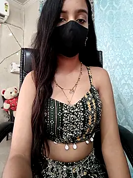 Snapshot of Parinaaz18 chatting on October 20, 2025, 2:13 am Parinaaz18 online show from October 20, 2025, 2:13 am