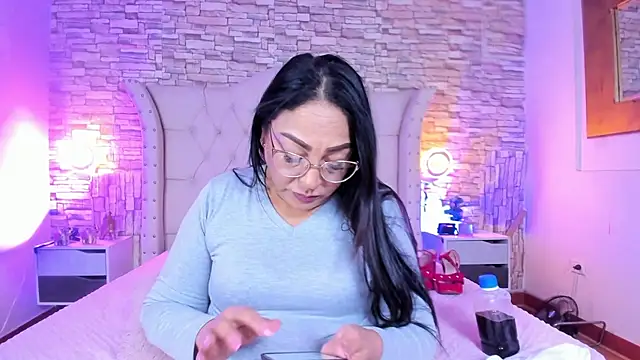 Gina Myers online show from March 12, 2026, 12:09 pm