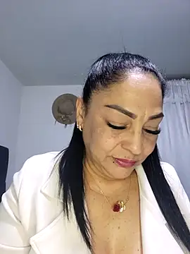 Gina Myers online show from November 16, 2025, 1:43 am