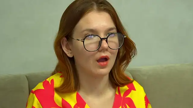 LessySmith online show from November 30, 2025, 4:57 am