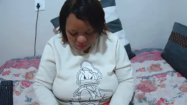 BBW42LL online show from November 17, 2025, 11:03 am