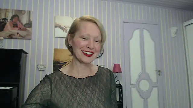 Snapshot of Marquise555 chatting on May 31, 2026, 6:09 pm Marquise555 online show from May 31, 2026, 6:09 pm