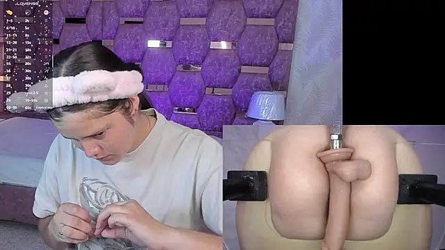 Trianna   online show from January 10, 2026, 1:39 pm