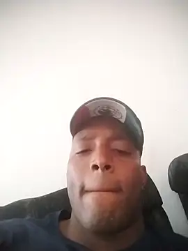 Snapshot of laquerella chatting on February 25, 2026, 7:03 pm laquerella online show from February 25, 2026, 7:03 pm