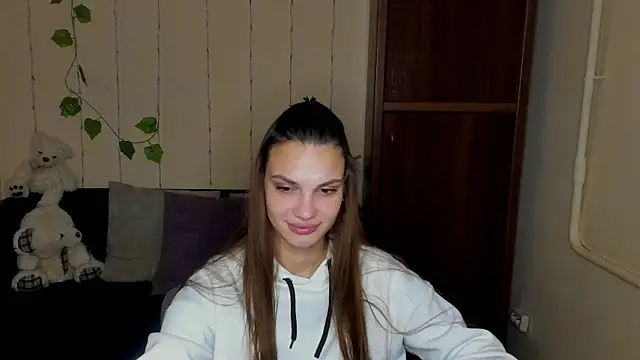 Aminakisuliawolf online show from December 10, 2024, 11:00 am