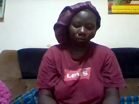 crazy baby00 online show from April 15, 2026, 2:28 am