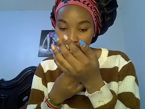 cute-alexis online show from May 10, 2026, 9:13 am