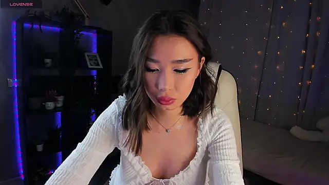 Snapshot of sensualily chatting on March 16, 2025, 5:39 pm sensualily online show from March 16, 2025, 5:39 pm