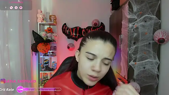 Layla castilloo online show from October 17, 2025, 2:19 pm