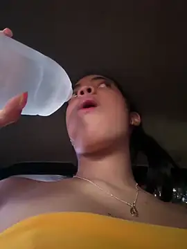 NAUGHTY LITTLE 18 online show from March 26, 2026, 10:07 pm