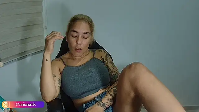 Isis69  online show from October 28, 2025, 1:28 am