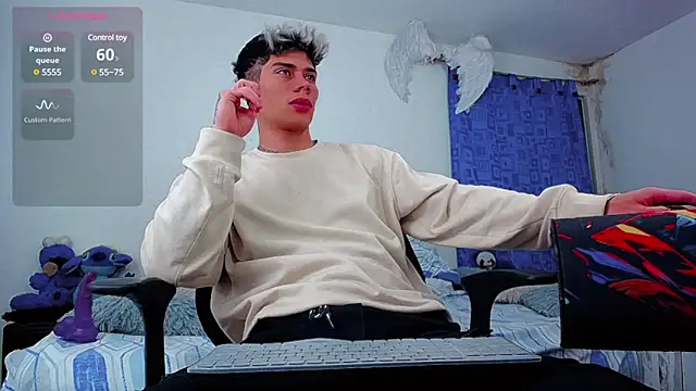 thiagomurphyy online show from March 20, 2025, 3:23 am