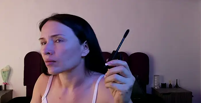 Snapshot of cristal_hilton_10 chatting on February 10, 2026, 11:04 pm cristal hilton 10 online show from February 10, 2026, 11:04 pm