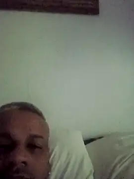 cozydadd online show from September 17, 2025, 3:30 am