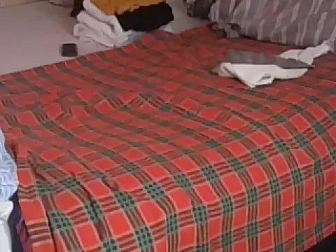 Bootiq online show from December 18, 2025, 1:37 pm