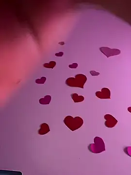 izanmiller2001 online show from April 3, 2026, 3:46 am