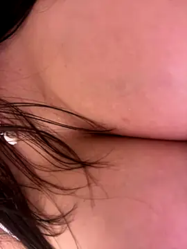 Snapshot of izanmiller2001 chatting on November 19, 2025, 6:30 pm izanmiller2001 online show from November 19, 2025, 6:30 pm