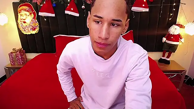 soft attraction online show from December 4, 2025, 8:19 pm