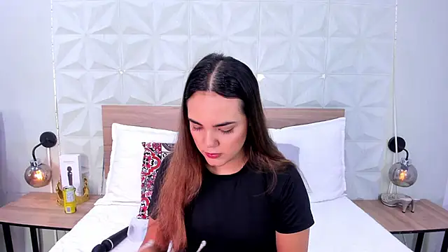 Stacey white  online show from June 3, 2026, 8:24 pm