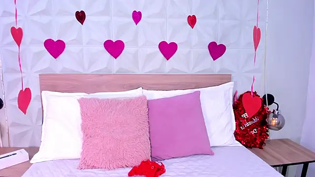 Stacey white  online show from February 12, 2026, 8:30 pm