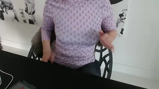 Snapshot of godinflower chatting on February 12, 2026, 11:54 am godinflower online show from February 12, 2026, 11:54 am